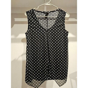Polka dots sleeveless top